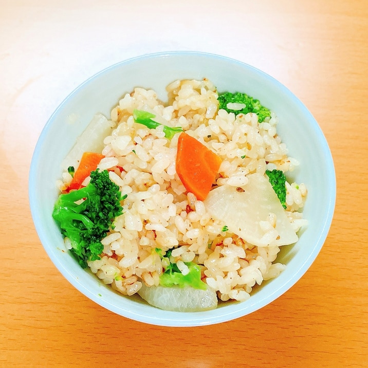 ブロッコリーと大根と人参の炊き込みご飯